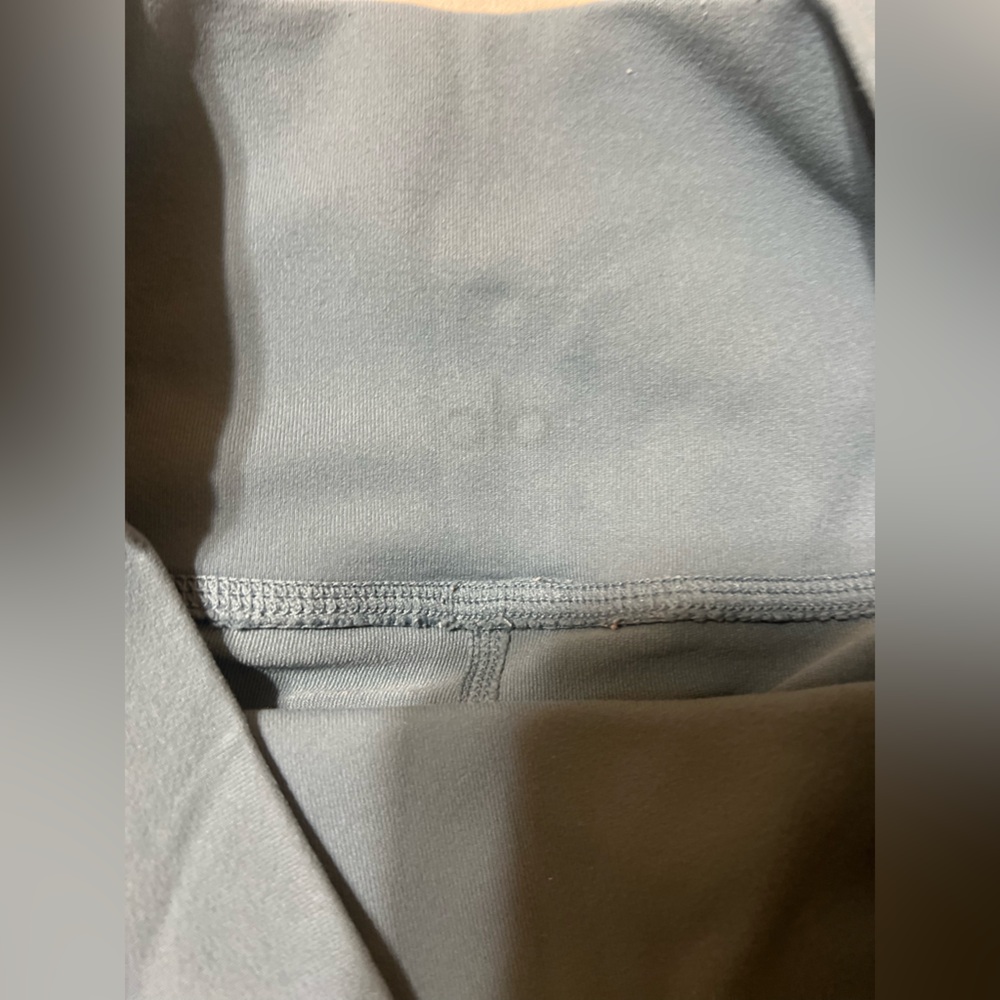 ALO High Rise Leggings - Picture 2 of 4